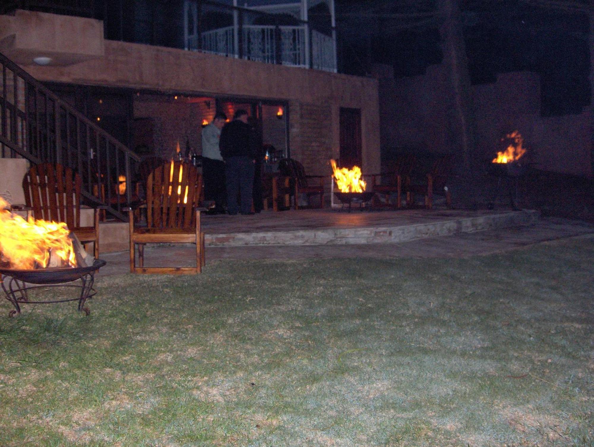 Sea Otters Lodge Kini Bay Exterior photo